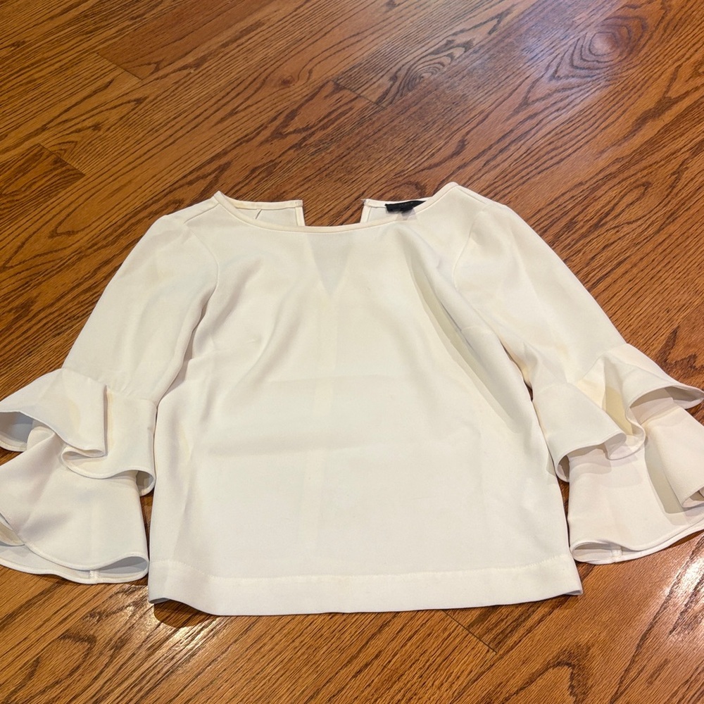 J. Crew Woman’s Cream Ruffle Sleeve Blouse Size 00